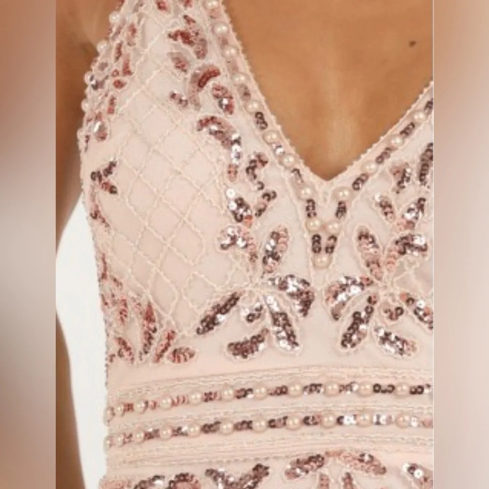 When We Met Dress In Rose Gold Sequin - Picture 7 of 9